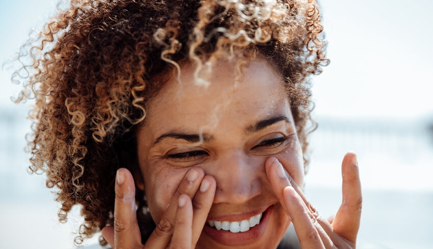 Does Tanning Help Acne? A Dermatologist’s Guide