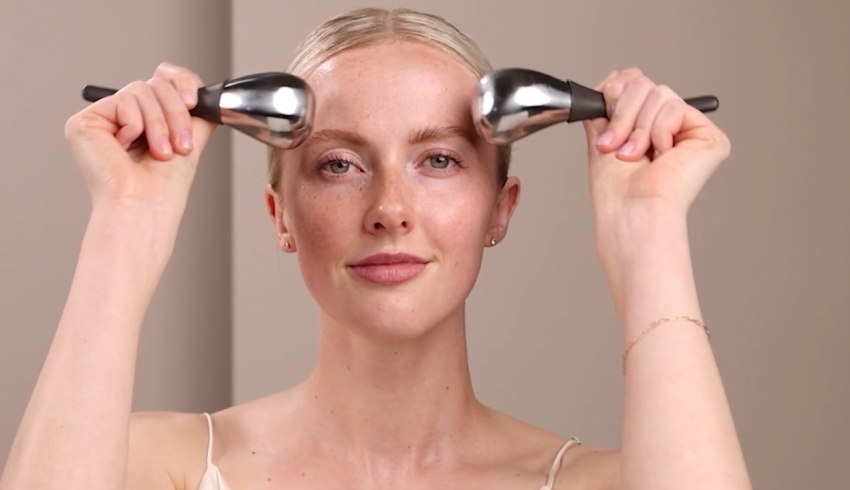 I Used This Facial Tool to Depuff My Face